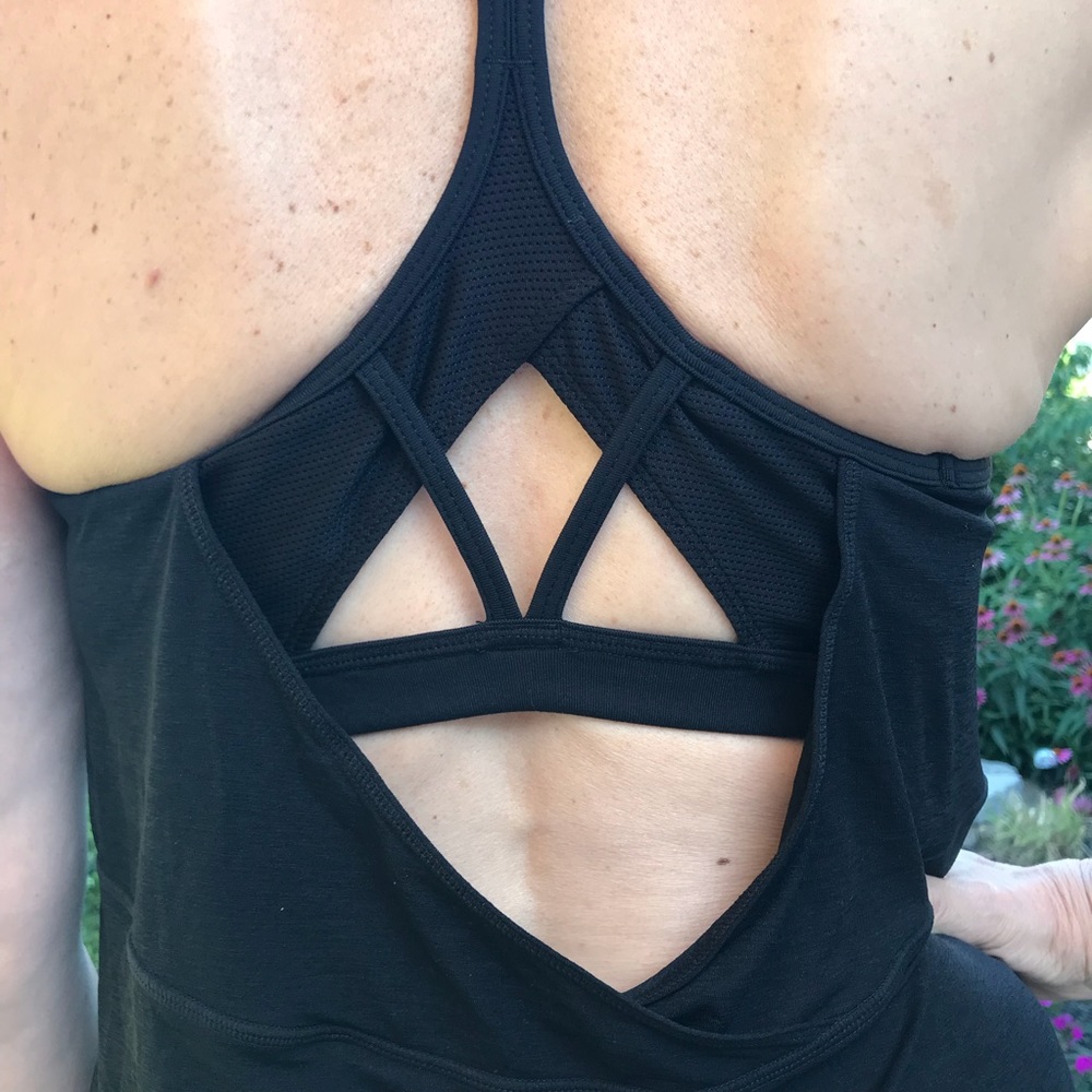 Athleta Top with Shelf Bra - Picture 6 of 8